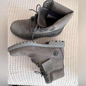 Timberland women’s Premium 6in Waterproof Boot SIZE 7 NEW